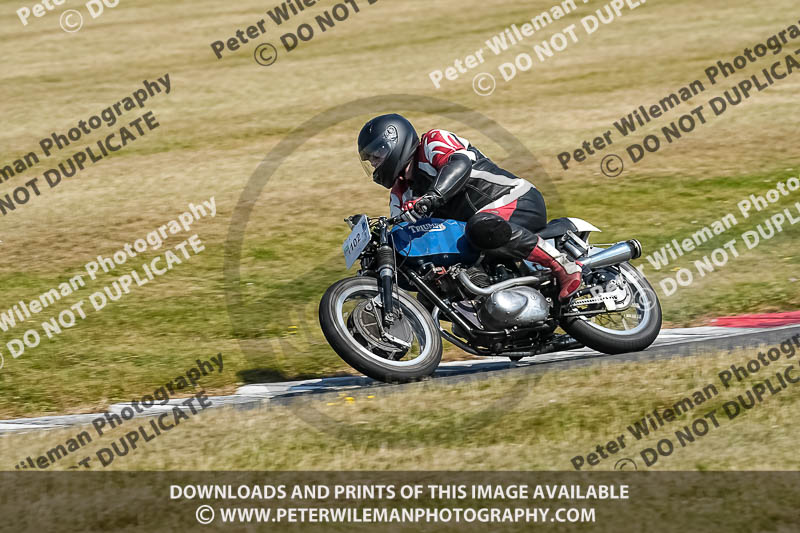 cadwell park;cadwell park photographs;cadwell trackday photographs;enduro digital images;event digital images;eventdigitalimages;peter wileman photography;racing digital images;trackday digital images;trackday photos